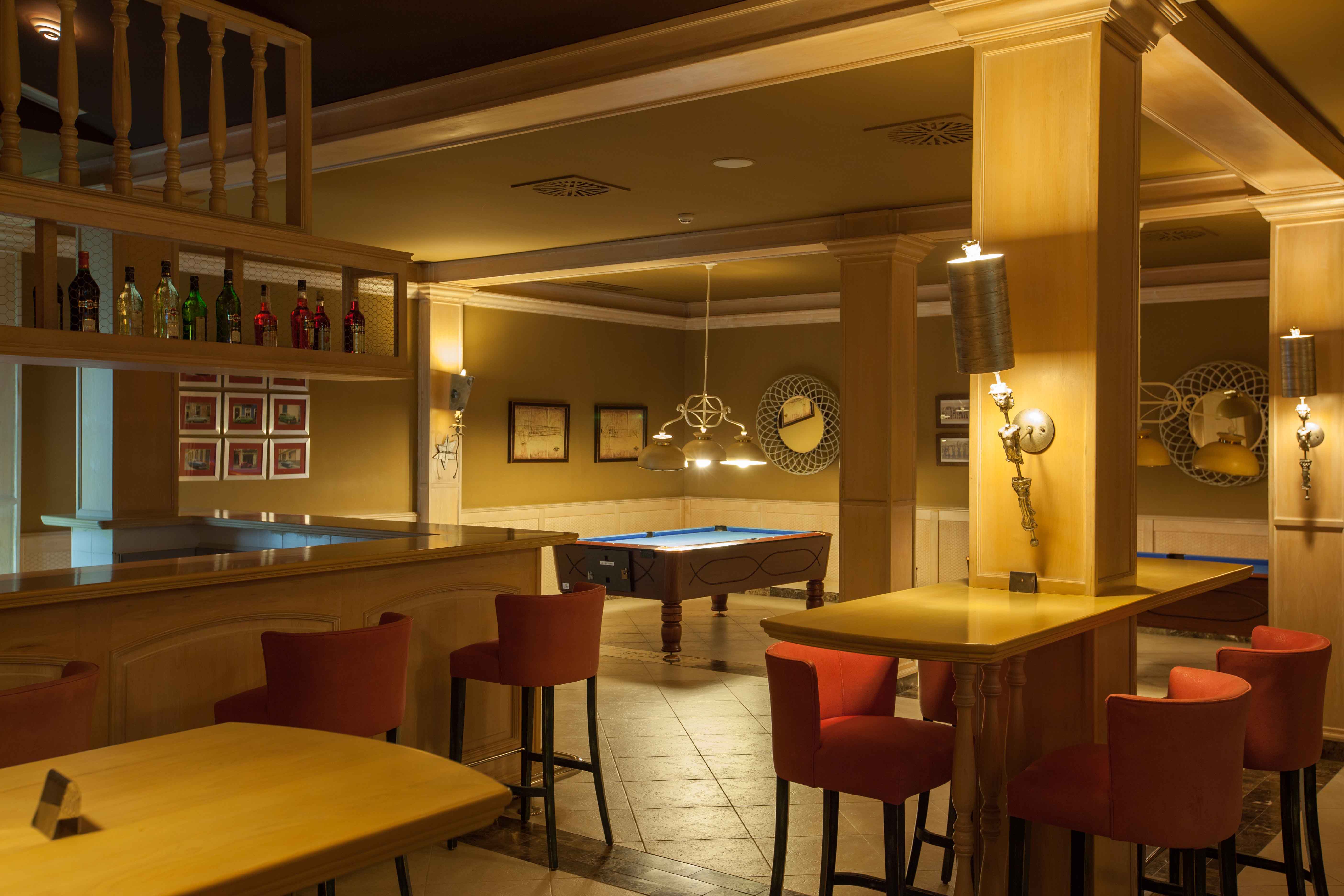 zona billar bares lopesan villa del conde resort & thalasso