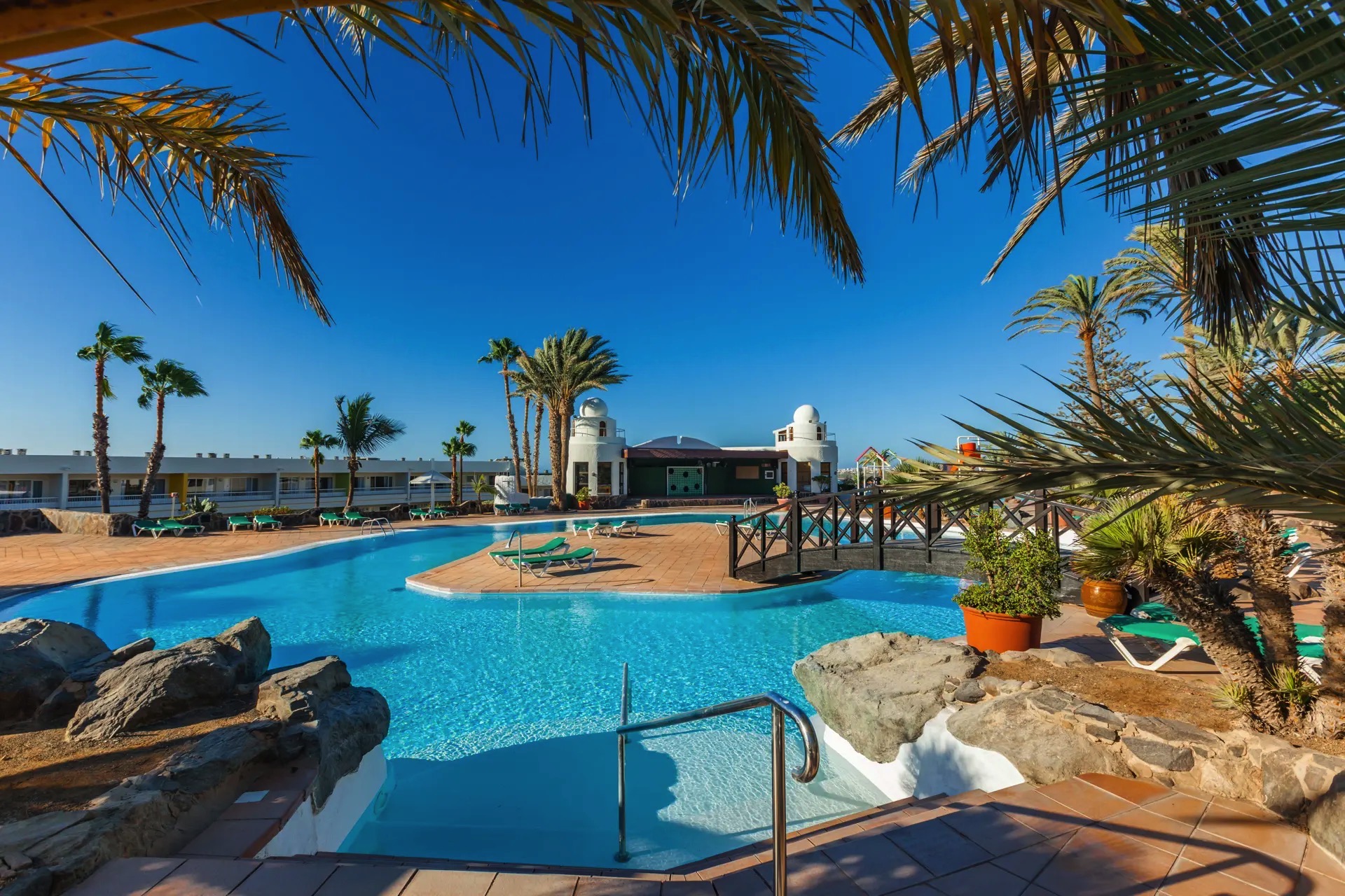 isla piscina abora interclub atlantic by lopesan hotels