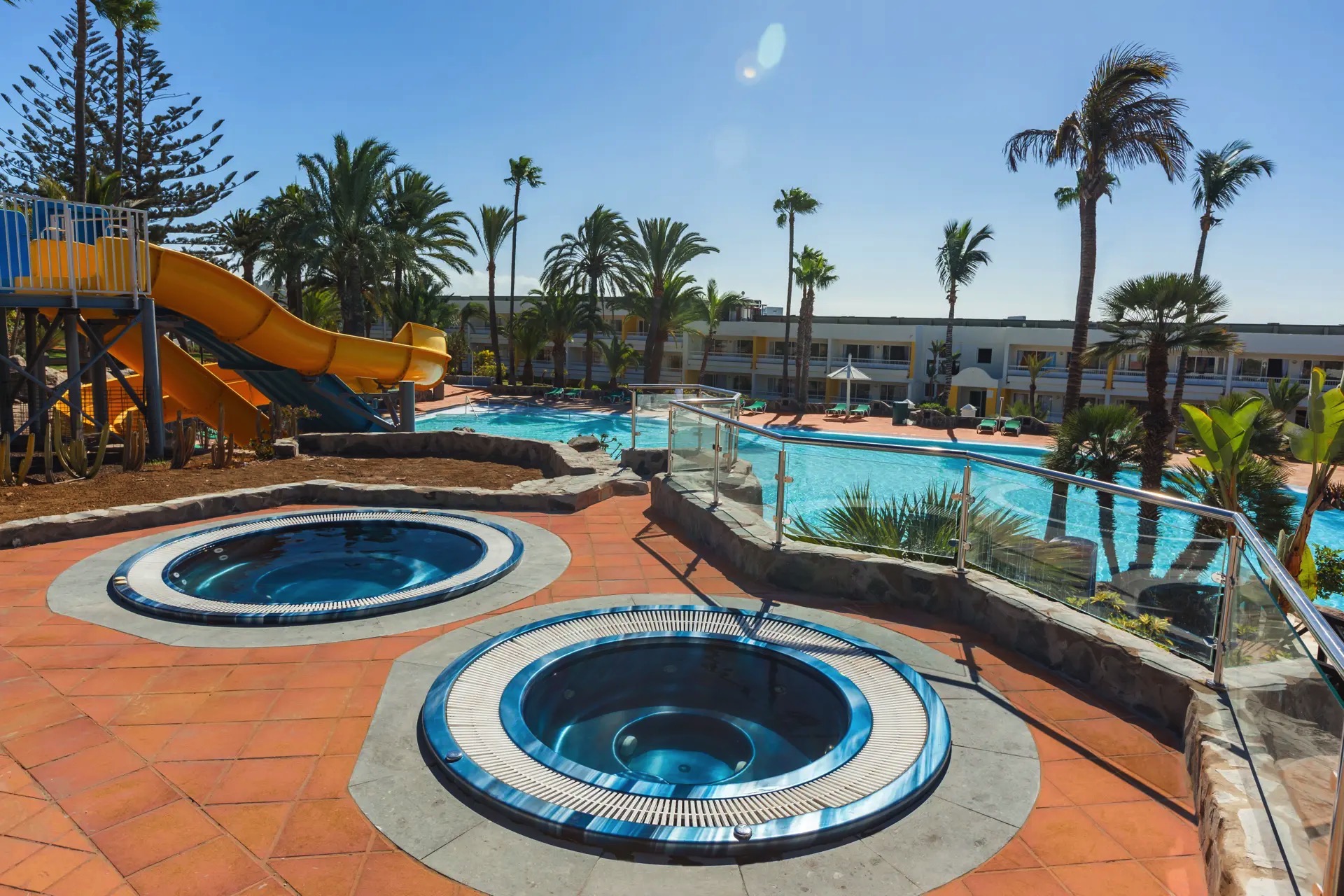 piscinas hotel abora interclub atlantic