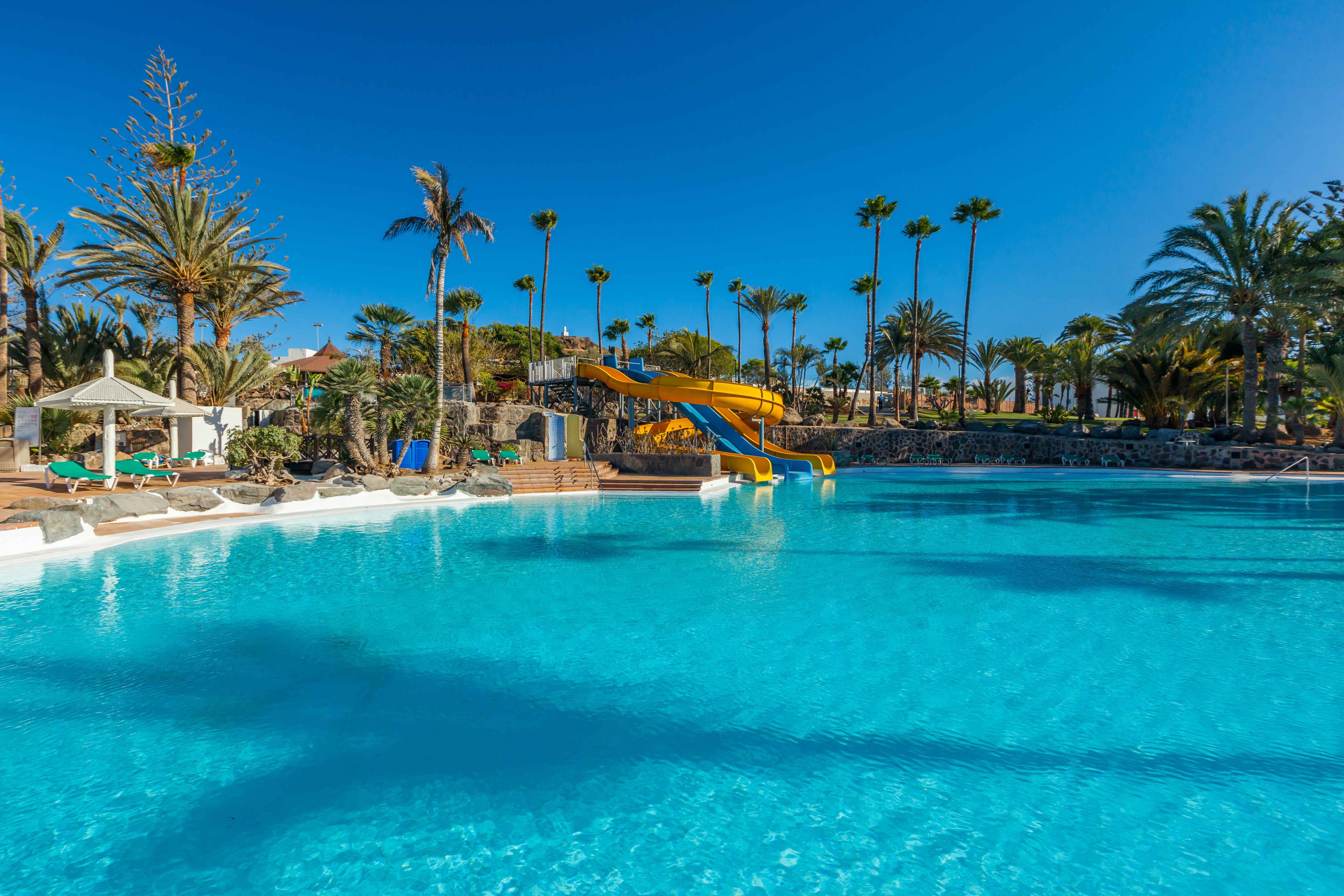 lago piscina abora interclub atlantic by lopesan hotels