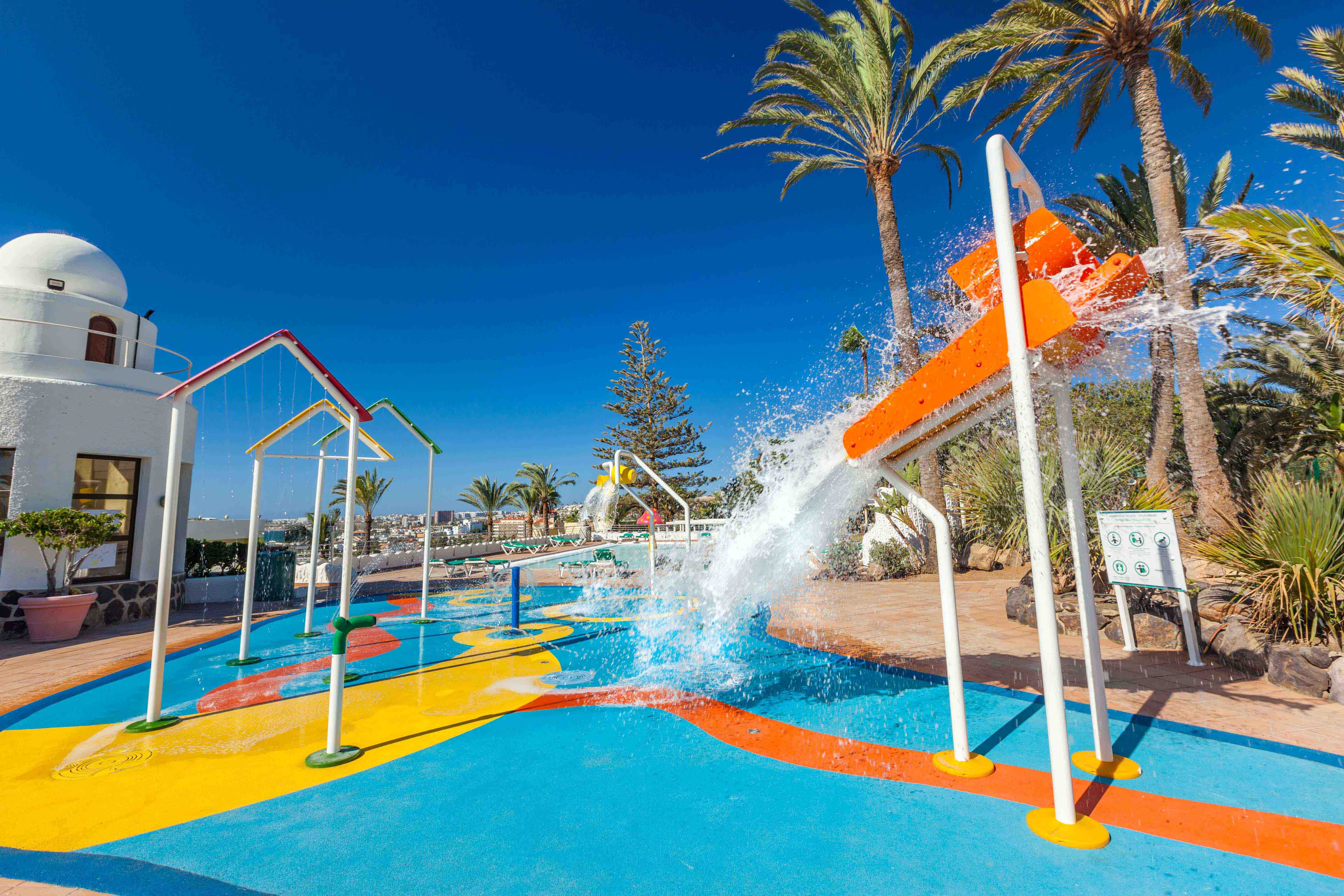 splash piscinas abora interclub atlantic by lopesan hotels