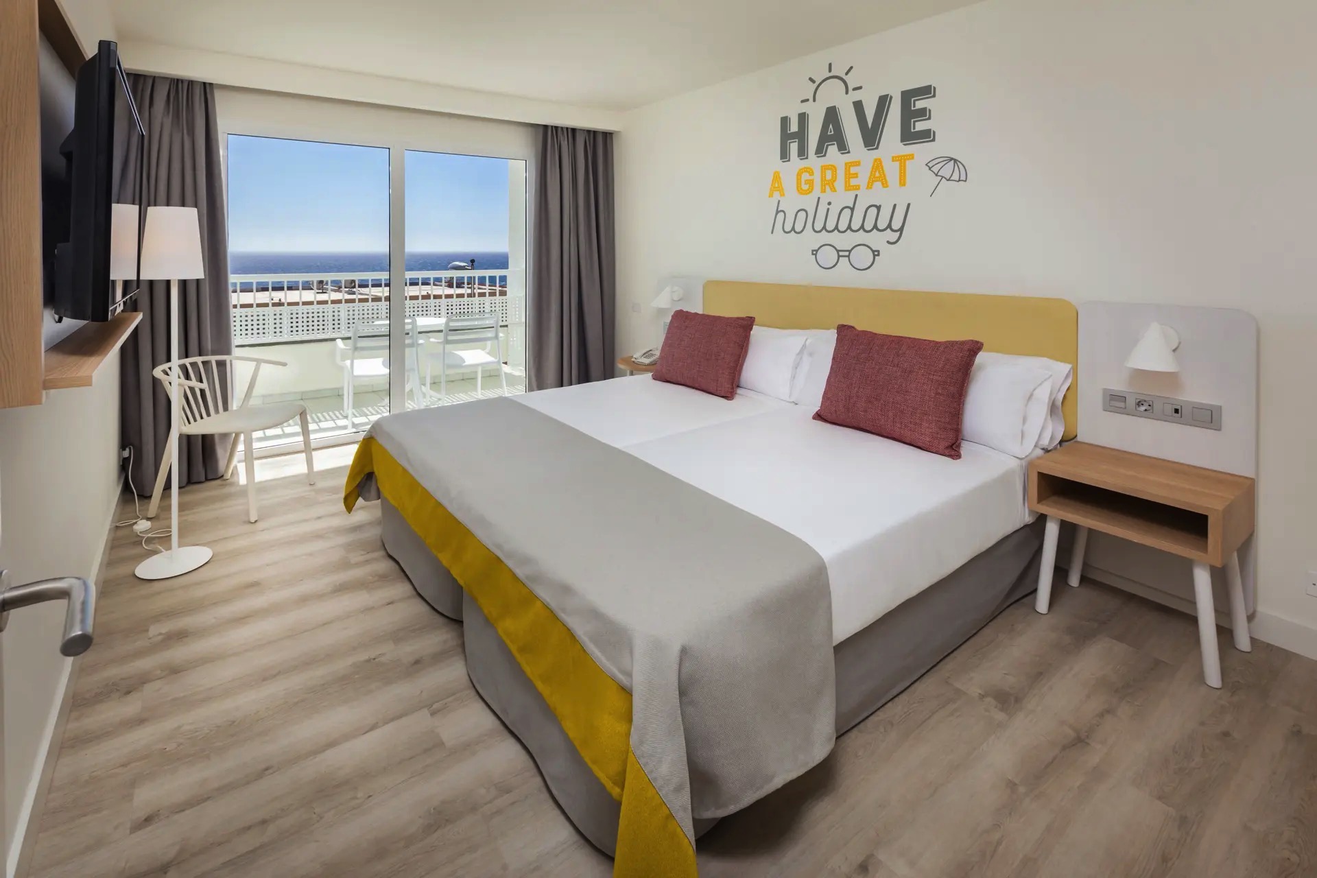 cama habitación suite vista abora interclub atlantic by lopesan hotels