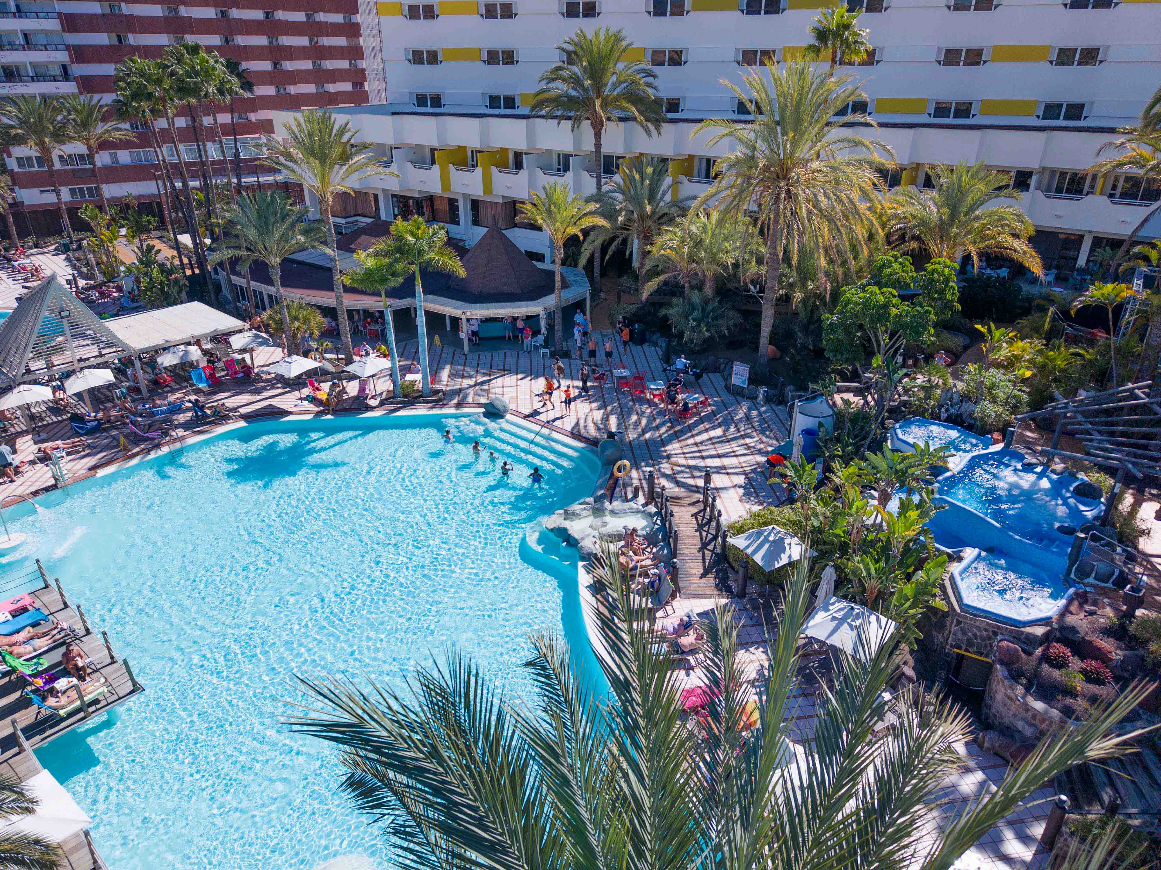 piscina fun abora continental by lopesan hotels