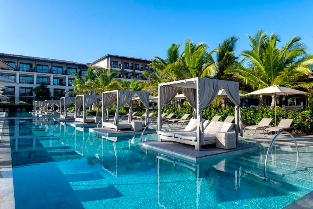 Unique by Lopesan Hotels